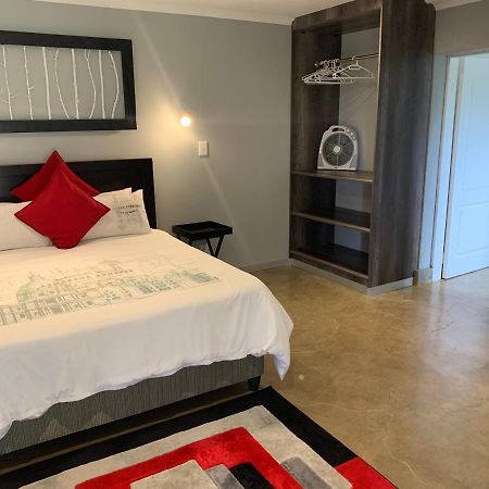 Mokoya Lodge Hekpoort Экстерьер фото
